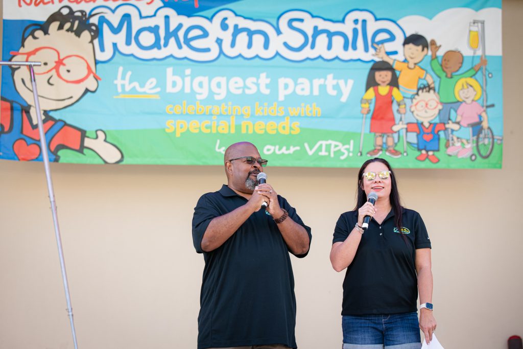 Ellis and Tyler of the Z88.3 Morning Show Hosted the Bandshell entertainment at MAKE 'm SMILE.